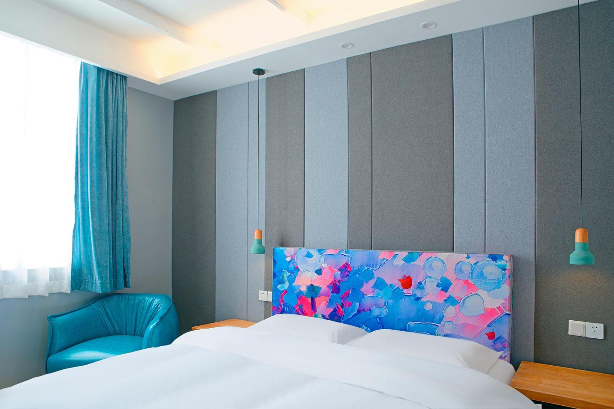 The Cloudland International Youth Hostel Close To The City Center,10 Min Walks To The Subway, Close To The Night Market, Old Street, Green Lake, English-Speaking Service, Free Activity Convenient Payment And Visa Cards Are Accepted Kunming Exterior photo