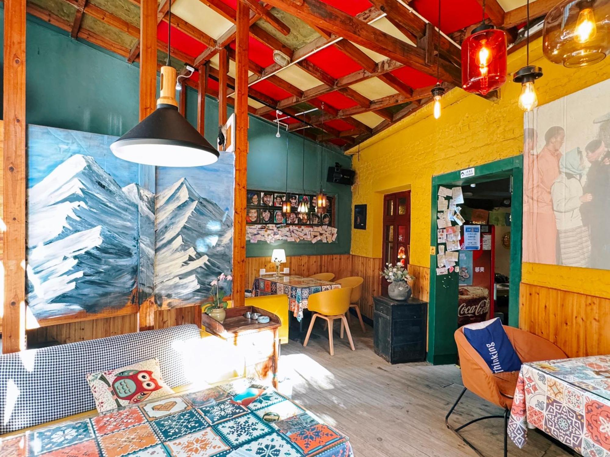 The Cloudland International Youth Hostel Close To The City Center,10 Min Walks To The Subway, Close To The Night Market, Old Street, Green Lake, English-Speaking Service, Free Activity Convenient Payment And Visa Cards Are Accepted Kunming Exterior photo