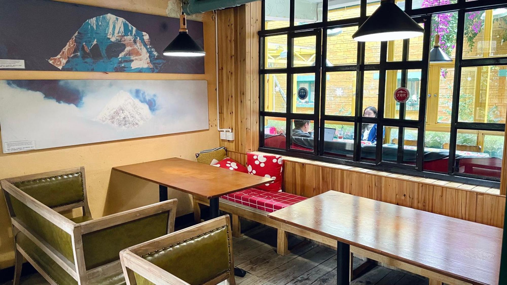The Cloudland International Youth Hostel Close To The City Center,10 Min Walks To The Subway, Close To The Night Market, Old Street, Green Lake, English-Speaking Service, Free Activity Convenient Payment And Visa Cards Are Accepted Kunming Exterior photo